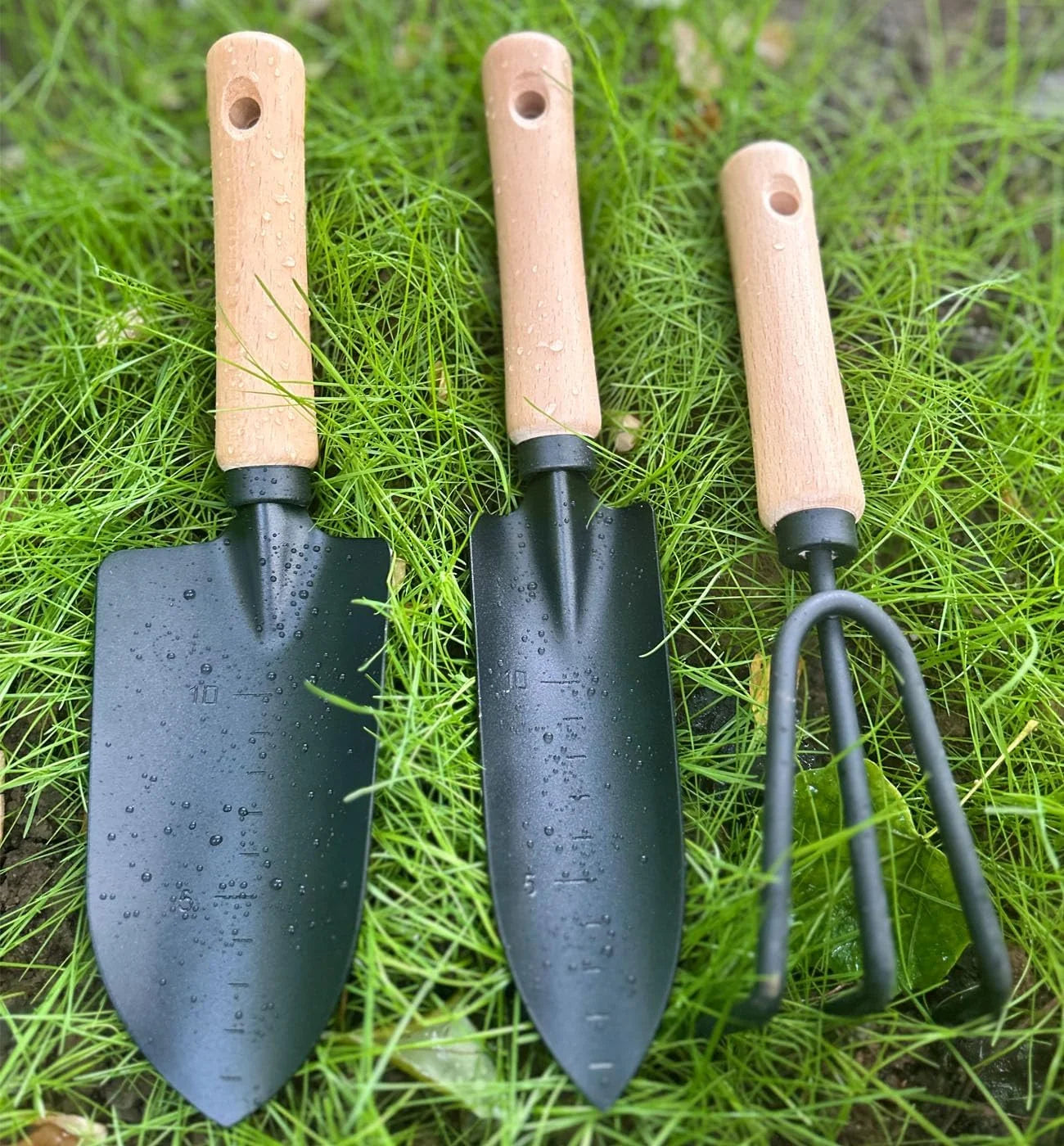 3-Piece Gardening Tool Set Heavy Duty,Succulent Plant Transplant Trowel Set,3 Pcs Garden Tools Set Tools Gift for Mens and Womens,1 Narrow Shovel,1 Wide Shovel and 1 Garden Rake Tools Set